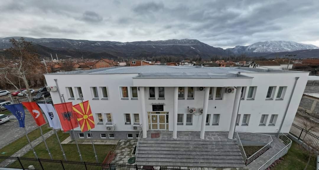 Këshilli i komunës së Sarajit sot në seancën e mbajtur unanimisht miratoi për vitin 2022.